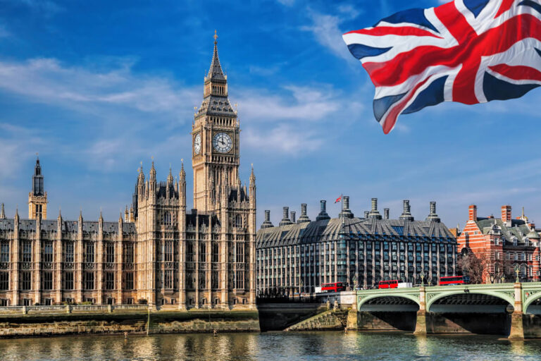 67e68b2b6b74a52ef43b549e_Marea-Britanie-768x512