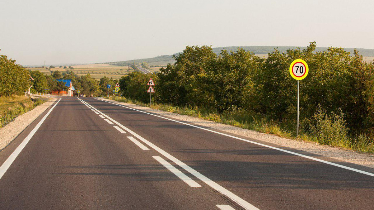 in-2022-au-fost-reabilitate-si-reparate-300-km-de-drumuri-dintre-care-43-de-km-au-fost-din-nou-construite-191395-1672153658