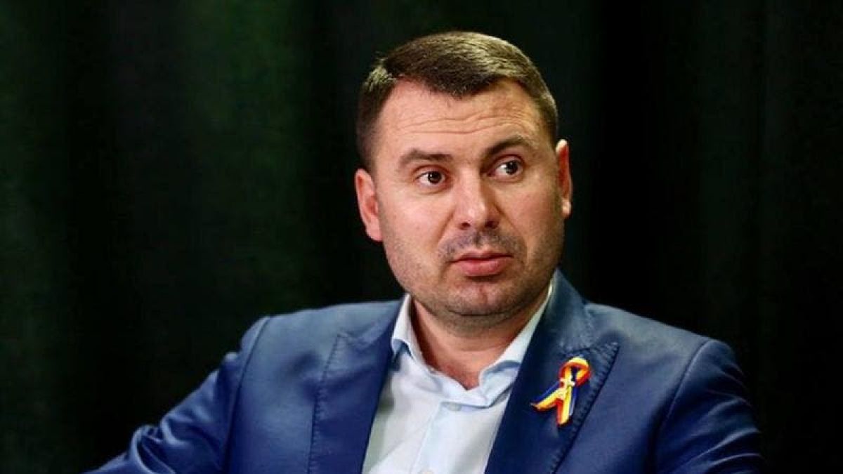 liderul-partidului-democratia-acasa-vasile-costiuc-am-primit-propuneri-sa-particip-la-destabilizari-inclusiv-in-izolator-177213-1642171951