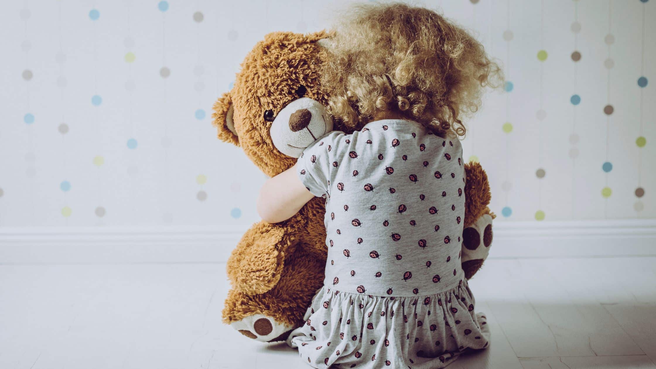 Dealing-with-Common-Childhood-Fears-and-Phobias