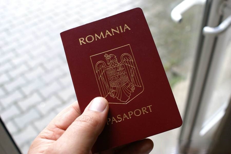 pasaportul-roman-se-livreaza-gratuit-incepind-cu-1-ianuarie-2025