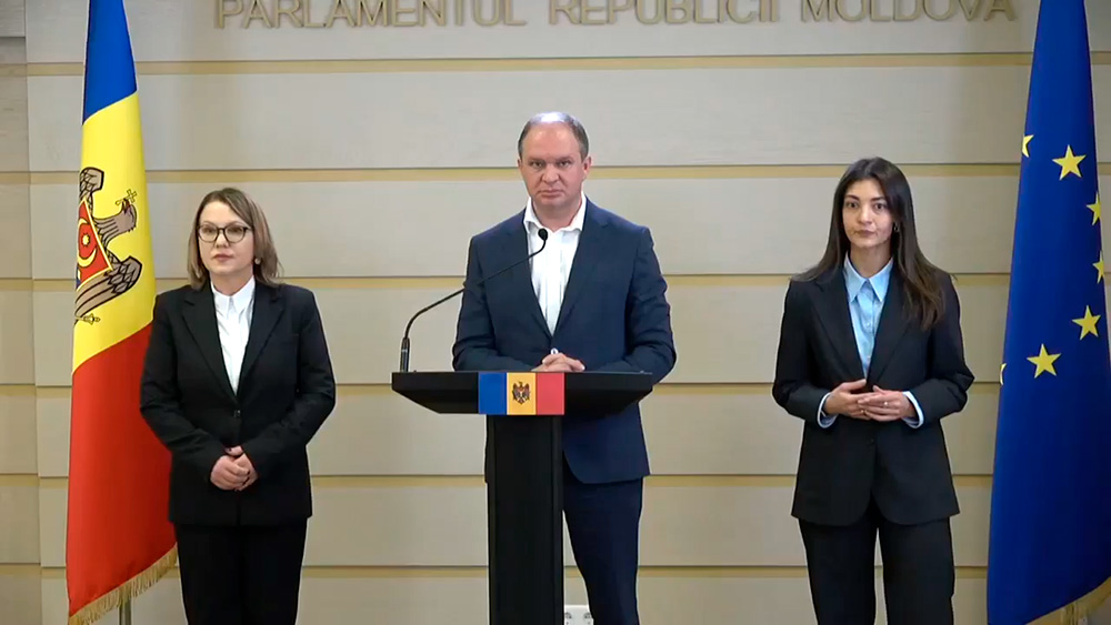 ion_ceban_parlament_1-1