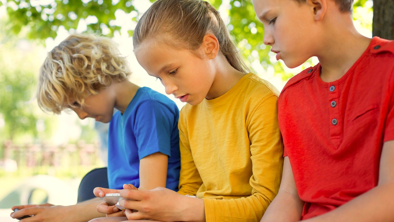 copii telefoane