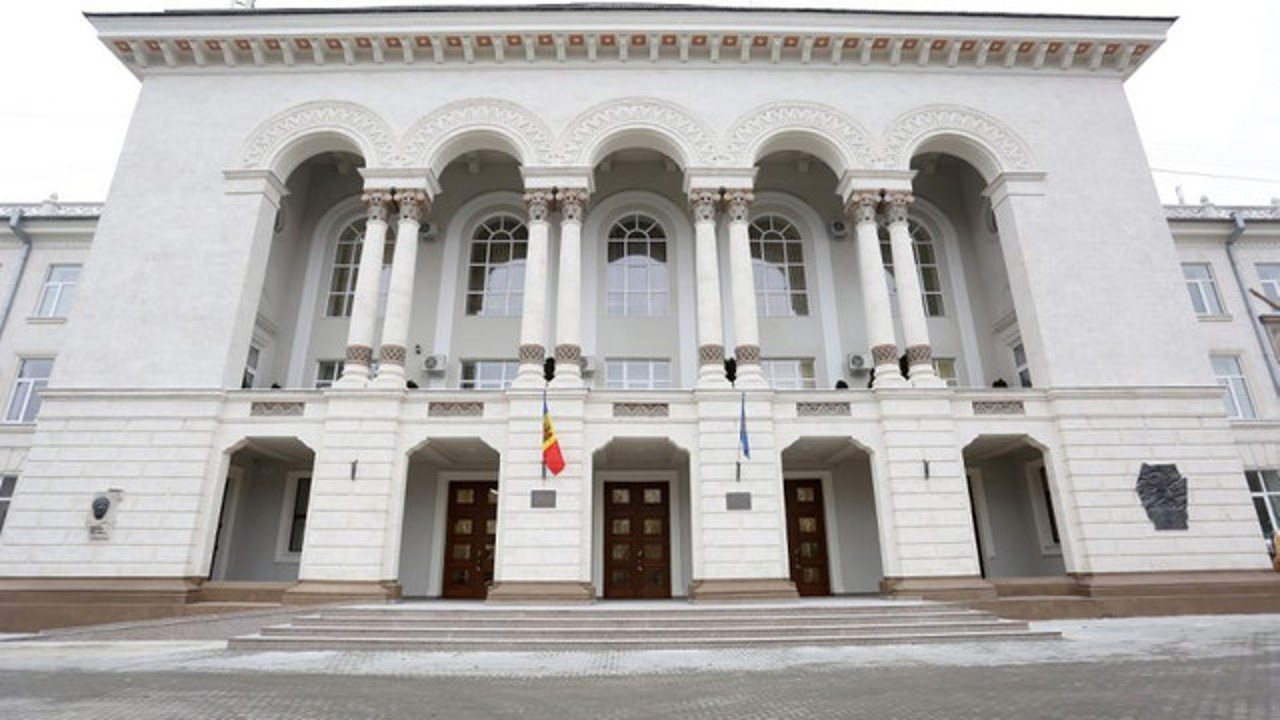 f42534ff-6eca-44f2-ba44-cce4acd7ff0d