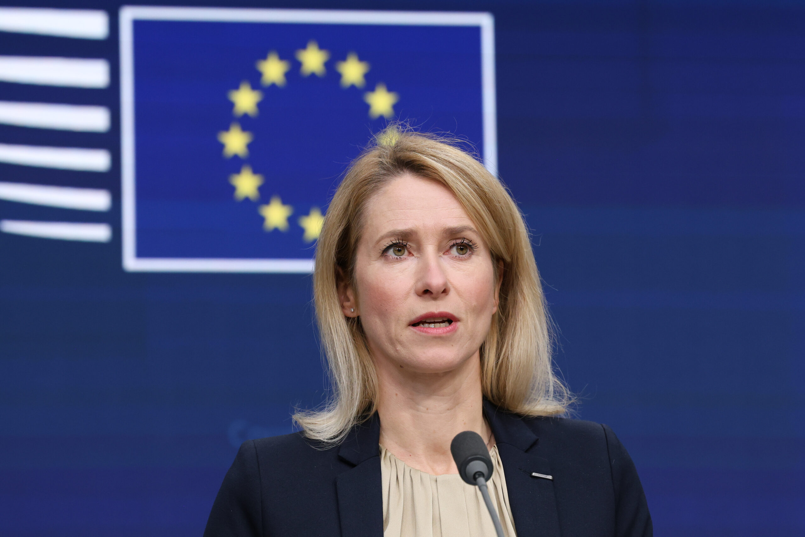 b2172476-924a-488e-8862-27b3e1bfcb5a-scaled