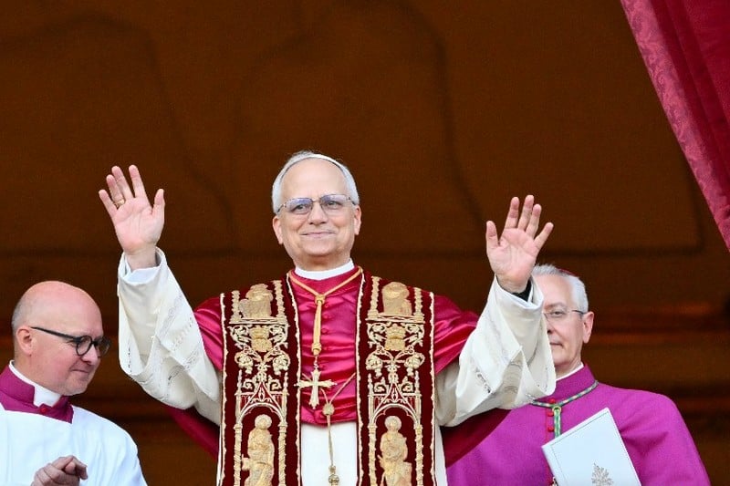 pape-Robert-Francis-Prevost-1