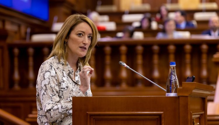 roberta-metsola-in-parlamentul-de-la-chisinau-locul-moldovei-este-in-europa