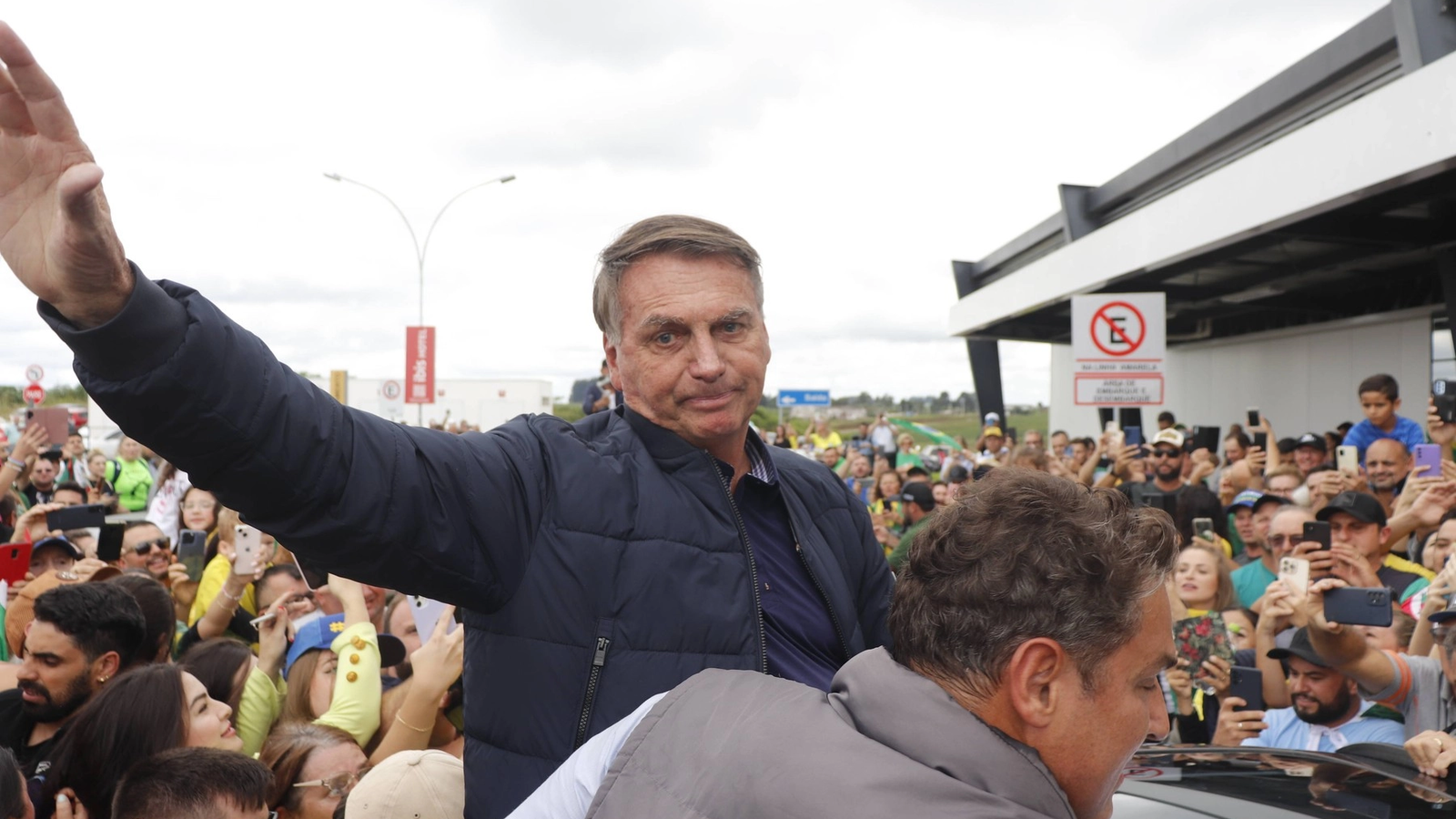 media-173224930775052800