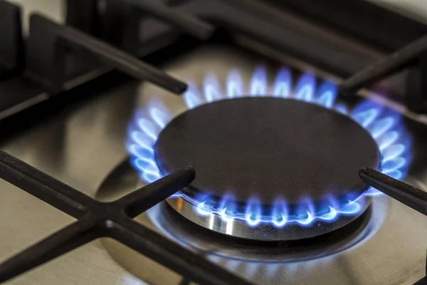 depositphotos_183770686-stock-photo-natural-gas-burning-on-kitchen