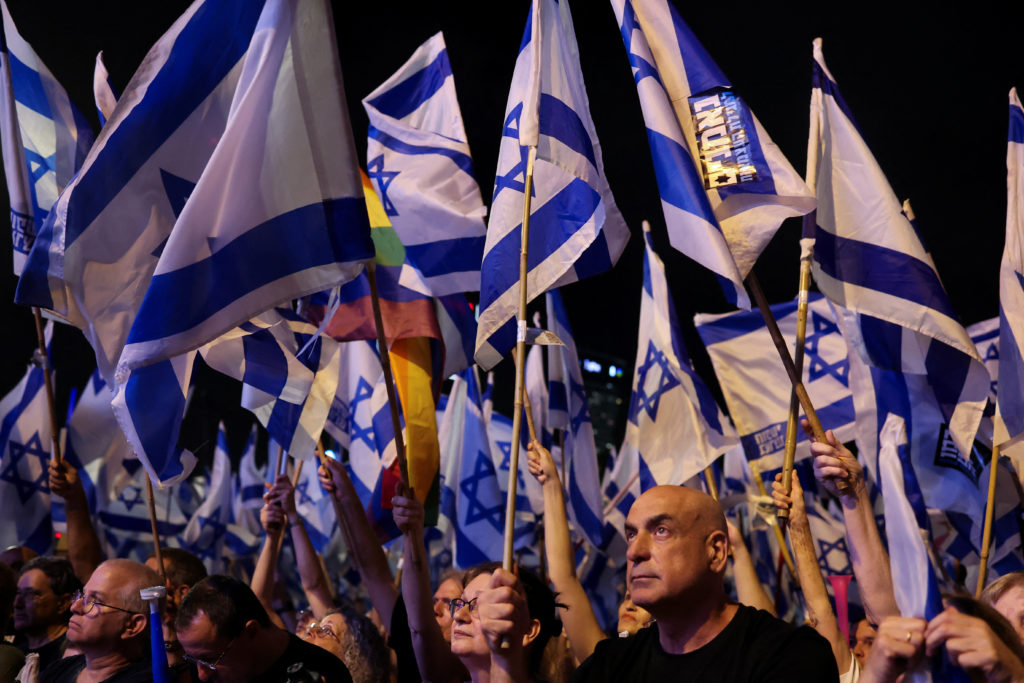 2023-06-17T180631Z_1928755368_RC26L1AK4LYQ_RTRMADP_3_ISRAEL-POLITICS-JUDICIARY-PROTESTS-1024x683